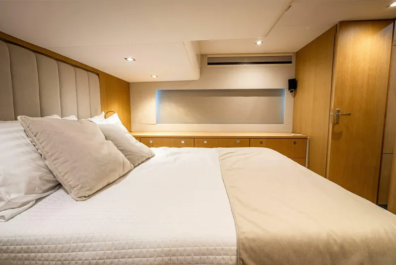 Short Stay Yacht Photos Pics 