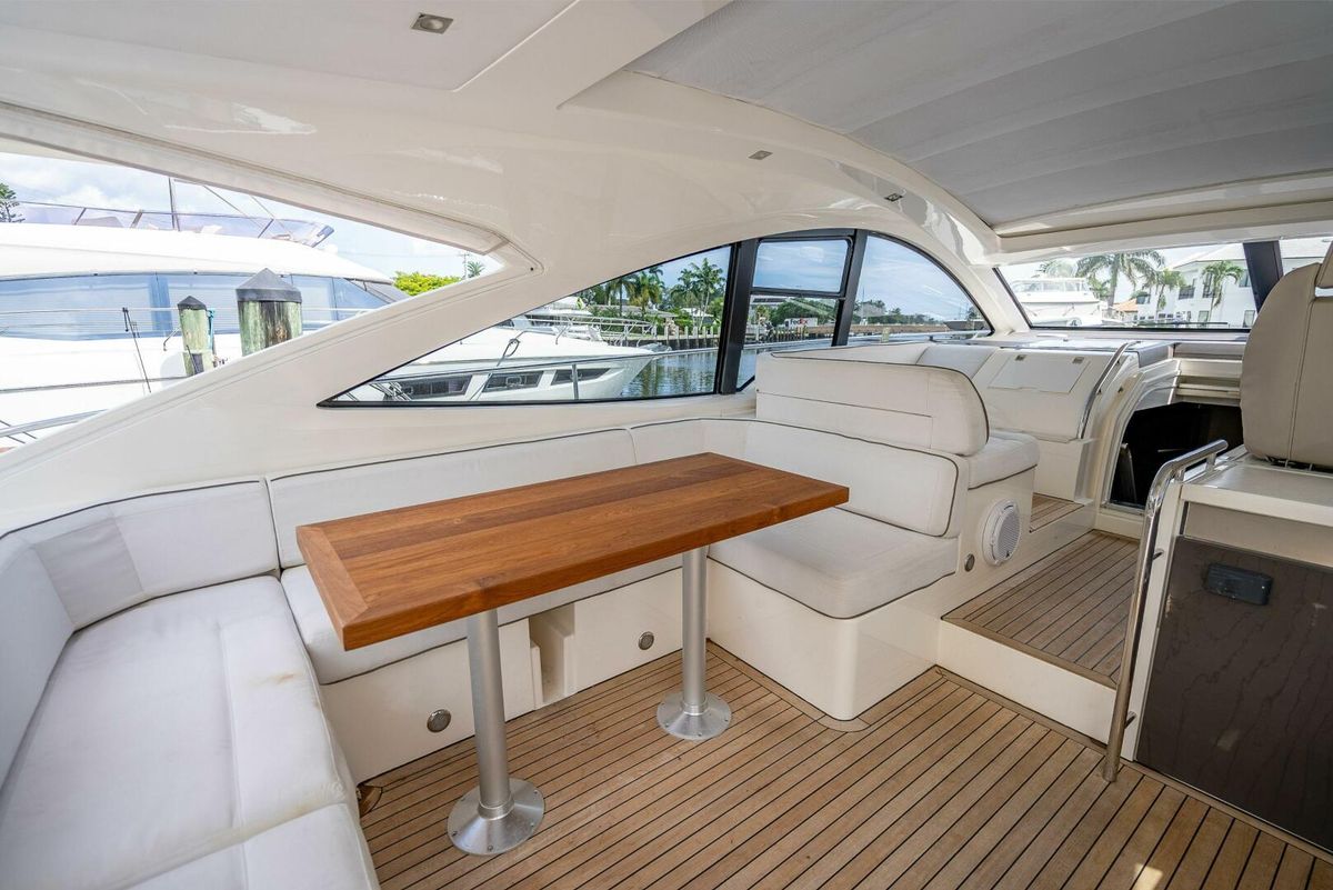 2015 Fairline 48 