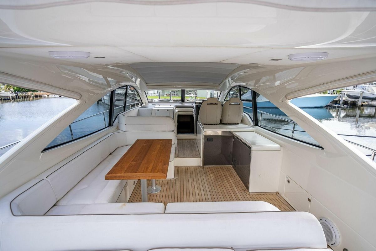 2015 Fairline 48 