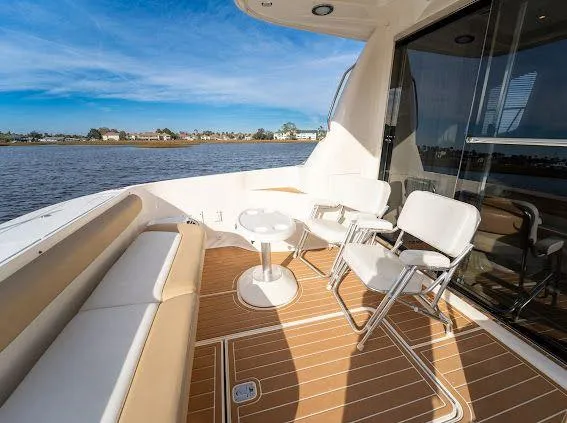 Extremely Clean Yacht Photos Pics 