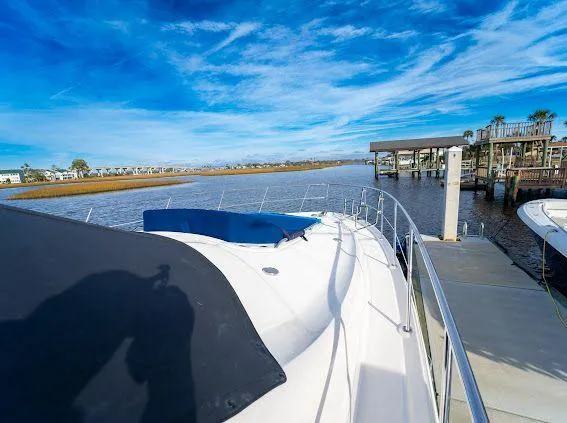 Extremely Clean Yacht Photos Pics 