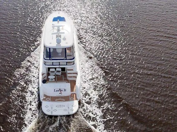 Extremely Clean Yacht Photos Pics 