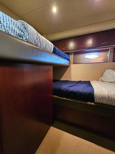 Extremely Clean Yacht Photos Pics 