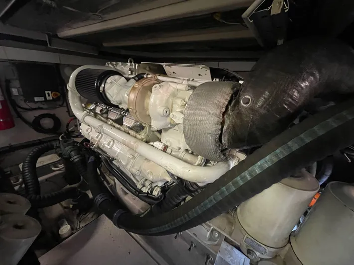 Extremely Clean Yacht Photos Pics 