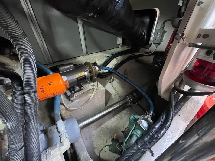 Extremely Clean Yacht Photos Pics 