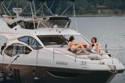 2013 Azimut 40 Flybridge