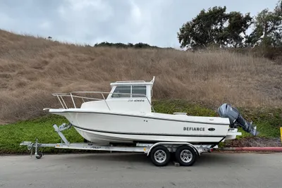 Defiance Admiral 220 EX