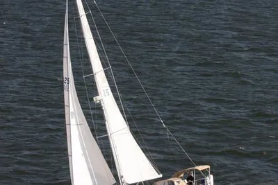 Sabre 402