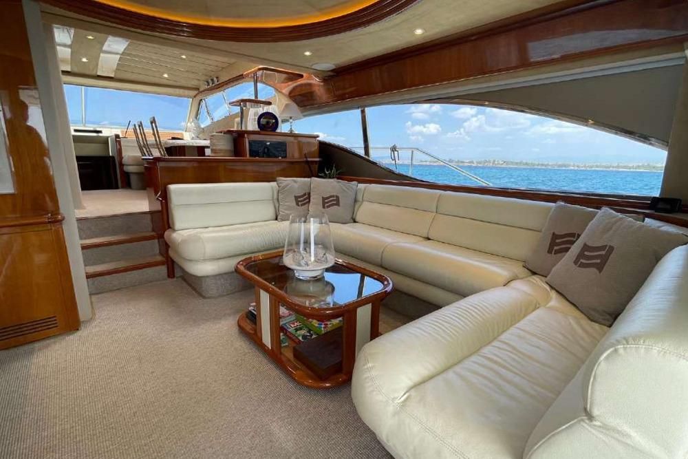 2002 Ferretti Yachts 68 