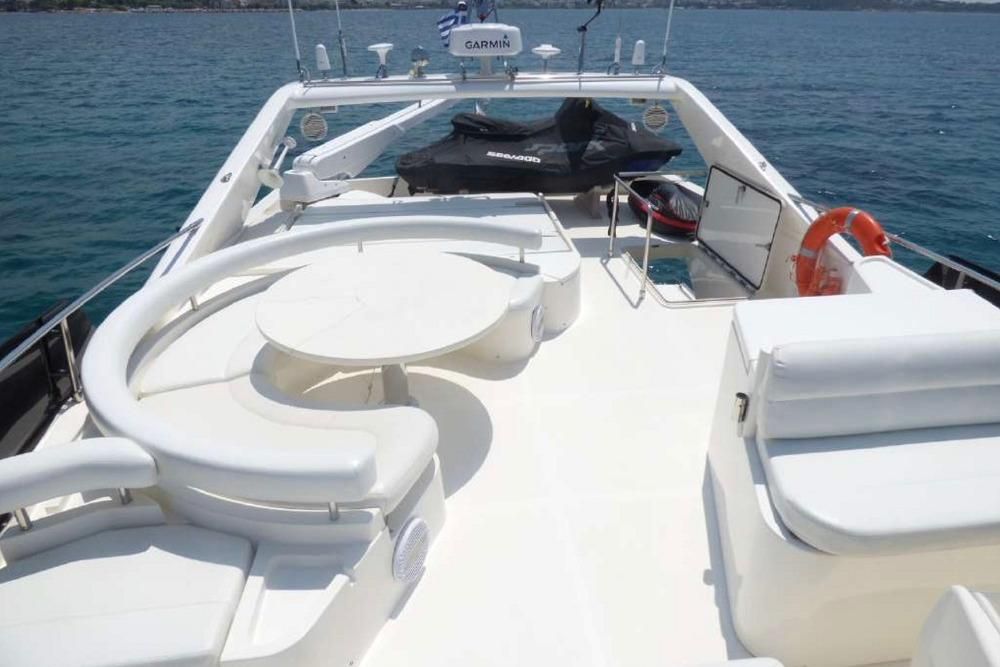 2002 Ferretti Yachts 68 