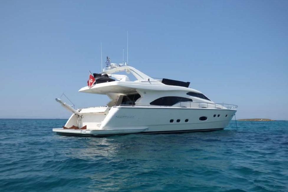 2002 Ferretti Yachts 68 
