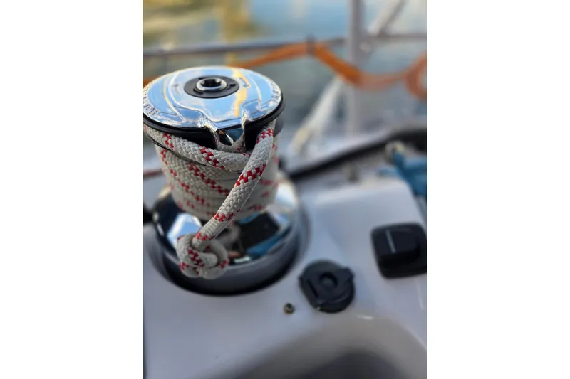 Here & Now Yacht Photos Pics Close-up of a Catalina 445 sailboat winch with rope, 2021 model.
