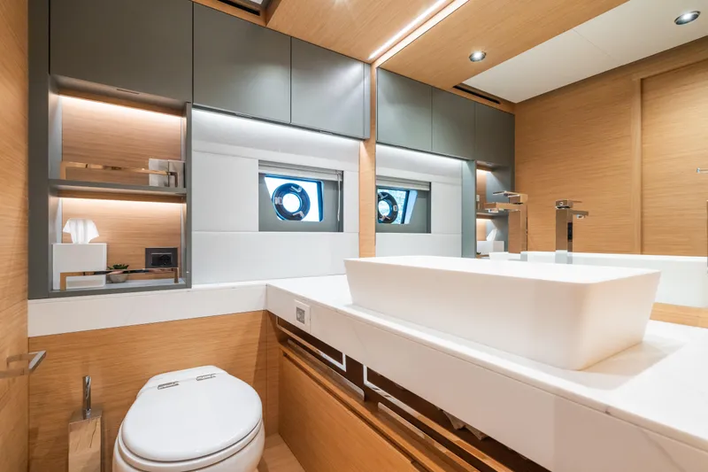 Simon Yacht Photos Pics Luxurious bathroom interior of 2024 Pardo Yachts GT75, featuring modern fixtures and elegant design.