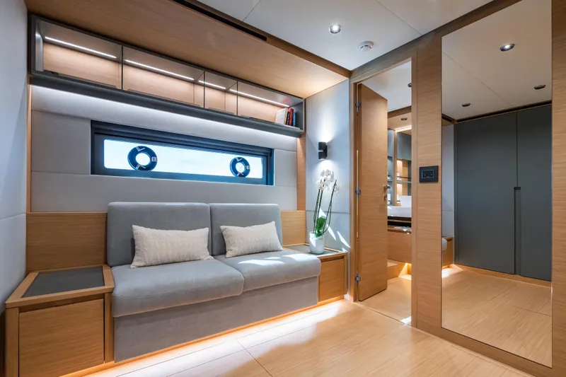 Simon Yacht Photos Pics Luxurious interior of 2024 Pardo Yachts GT75, featuring modern design and elegant furnishings.