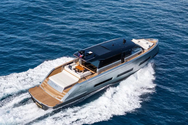 Simon Yacht Photos Pics 2024 Pardo Yachts GT75 cruising on open water, showcasing sleek design and luxury features.