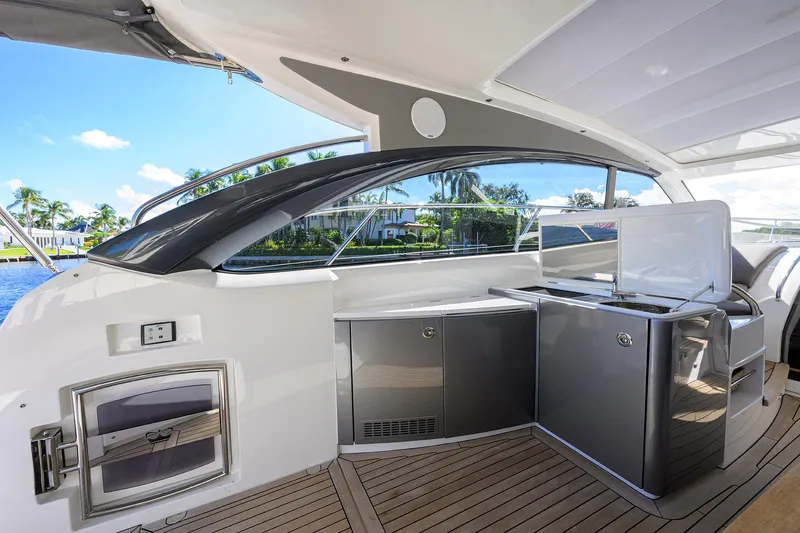 Traseas Yacht Photos Pics Princess V50 TraSeas - Aft Deck Sink and Grill