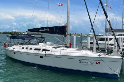 Hunter 49 Aft Cockpit