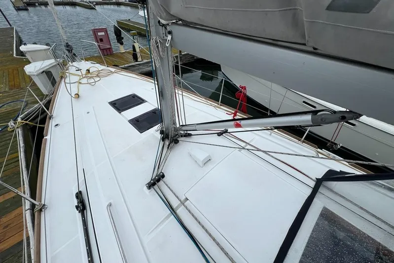 Grey Havens Yacht Photos Pics 2017 Beneteau Oceanis 38.1 sailboat deck view at marina.