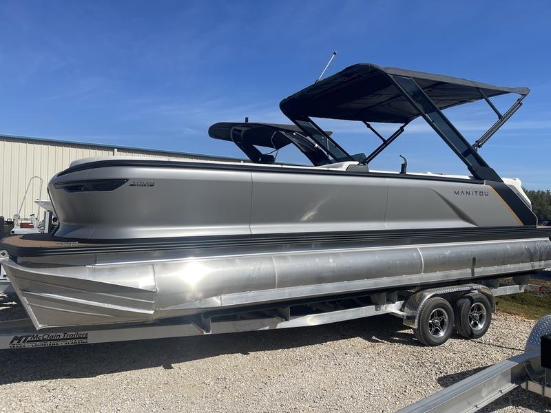 Manitou Explore 26 SHP