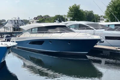 Tiara Yachts 50 Coupe
