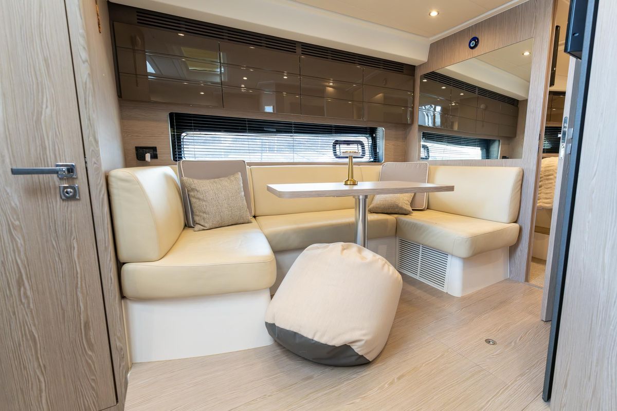 2023 Azimut 45 