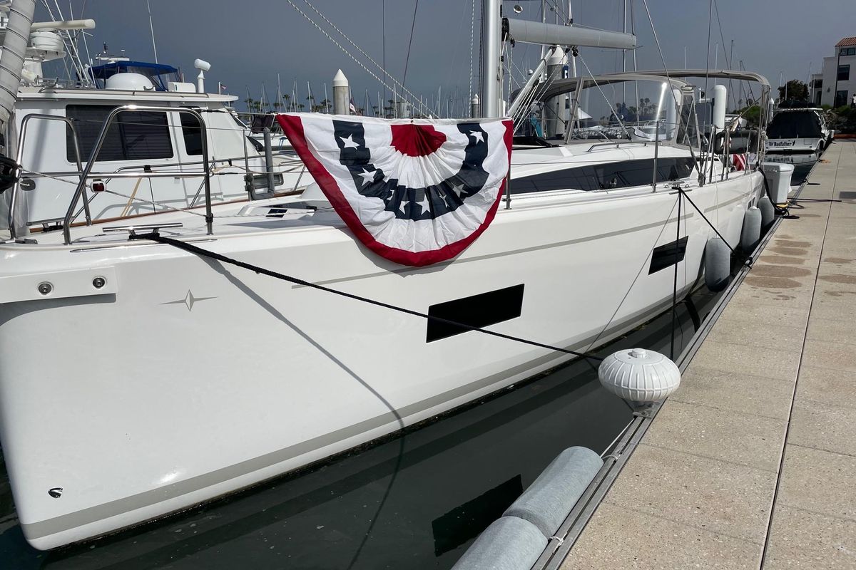 2023 Bavaria 42 