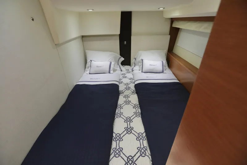 Perseus Yacht Photos Pics 