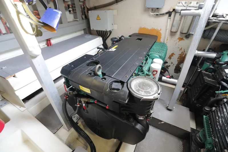 Perseus Yacht Photos Pics 