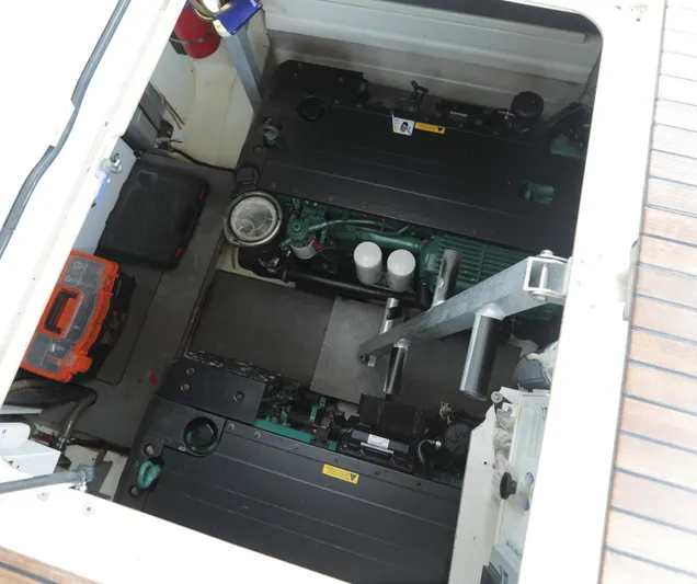 Perseus Yacht Photos Pics 