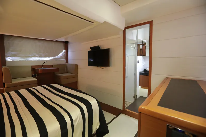 Perseus Yacht Photos Pics 