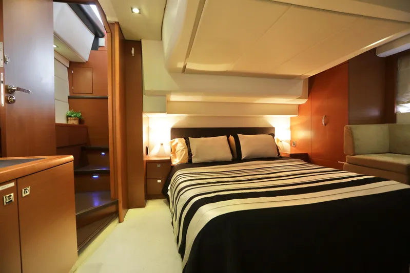 Perseus Yacht Photos Pics 