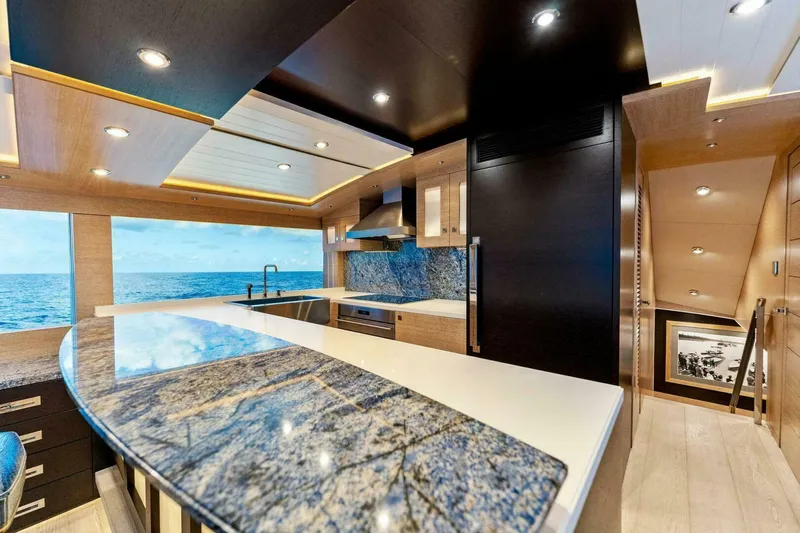 III Amigos Yacht Photos Pics 2021 Rybovich 94 Sportfish III Amigos