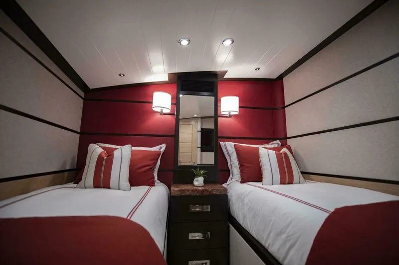 III Amigos Yacht Photos Pics 2021 Rybovich 94 Sportfish III Amigos