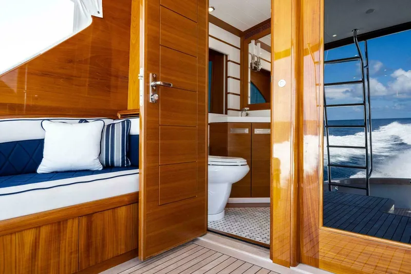 III Amigos Yacht Photos Pics 2021 Rybovich 94 Sportfish III Amigos