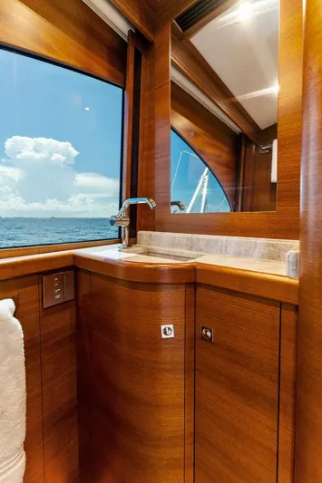 III Amigos Yacht Photos Pics 2021 Rybovich 94 Sportfish III Amigos