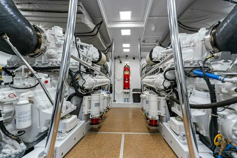 III Amigos Yacht Photos Pics 2021 Rybovich 94 Sportfish III Amigos