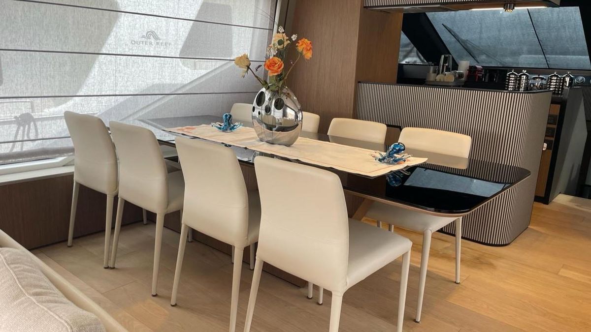 2023 Ferretti Yachts 73 