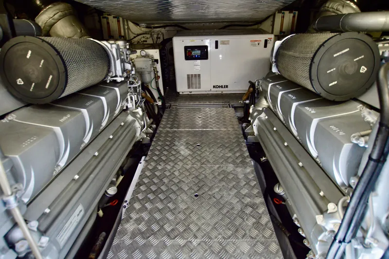 Ripple Yacht Photos Pics 