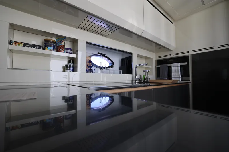 Ripple Yacht Photos Pics 