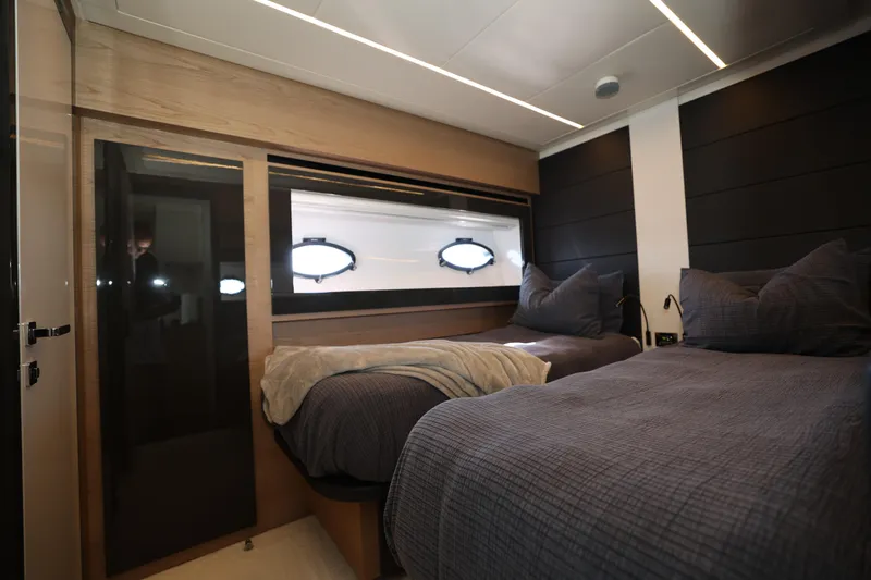 Ripple Yacht Photos Pics 