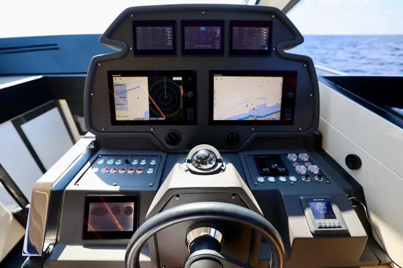 Ripple Yacht Photos Pics 