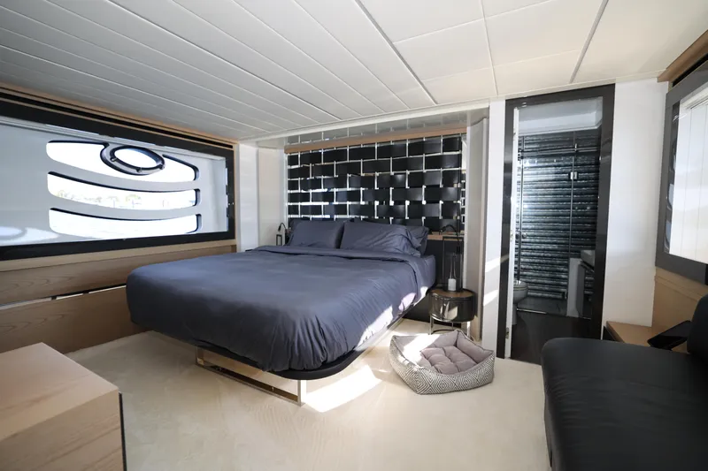 Ripple Yacht Photos Pics 