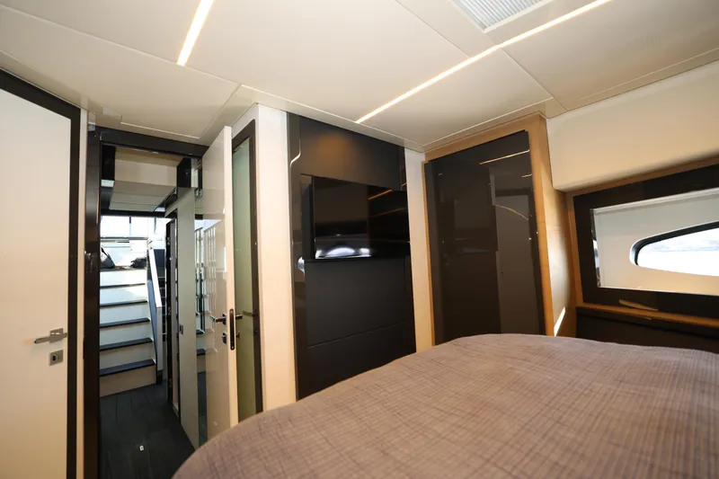 Ripple Yacht Photos Pics 