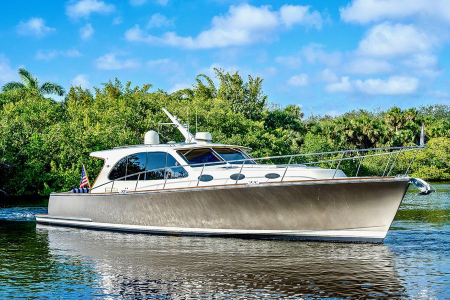 2017 Palm Beach Motor Yachts PB42