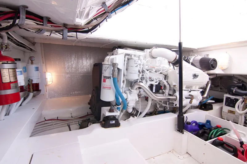 No Bones About It Yacht Photos Pics Out Island 38 No Bones About It-Engine Room