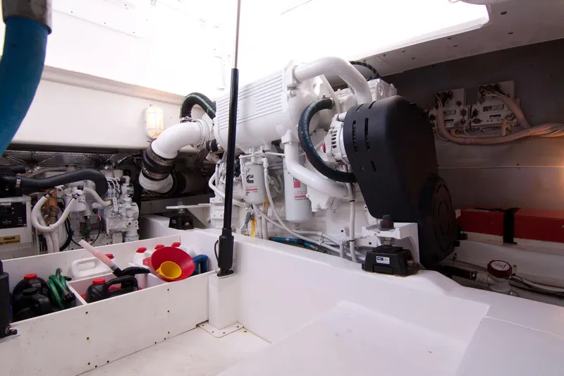 No Bones About It Yacht Photos Pics Out Island 38 No Bones About It-Engine Room