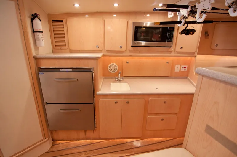 No Bones About It Yacht Photos Pics Out Island 38 No Bones About It-Cabin