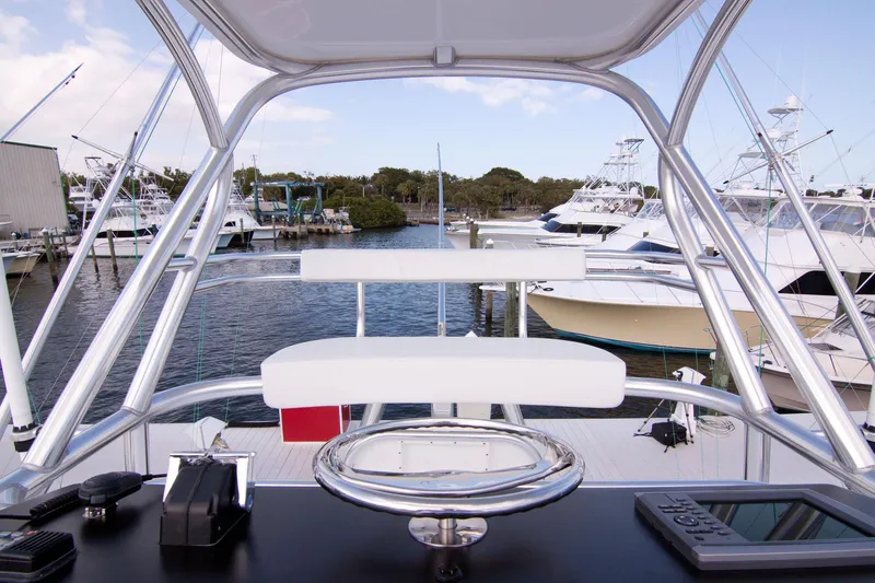 No Bones About It Yacht Photos Pics Out Island 38 No Bones About It-Tower