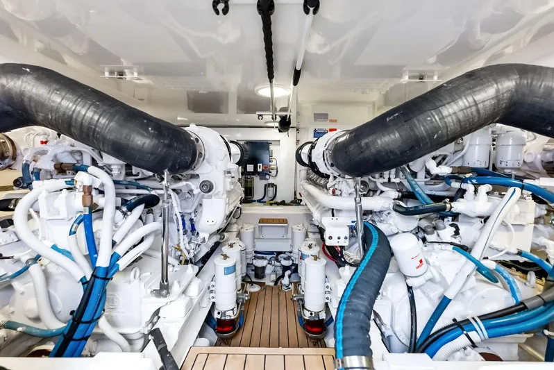 Rebel Yacht Photos Pics 