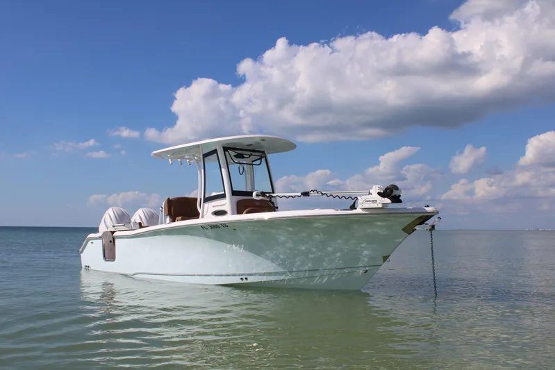  Yacht Photos Pics 2024 Sea Hunt - Exterior profile on the water